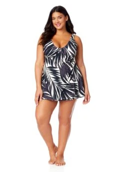 Women's Plus Palm Chic Surplice Twist Skirted Swimdress(Womens Plus Palm Chic Surplice Twist Skirted Swimdress) 8 Women's Plus Palm Chic Surplice Twist Skirted Swimdress(Womens Plus Palm Chic Surplice Twist Skirted Swimdress) -Simply Bikini Store 25PD61845 BKWH 845